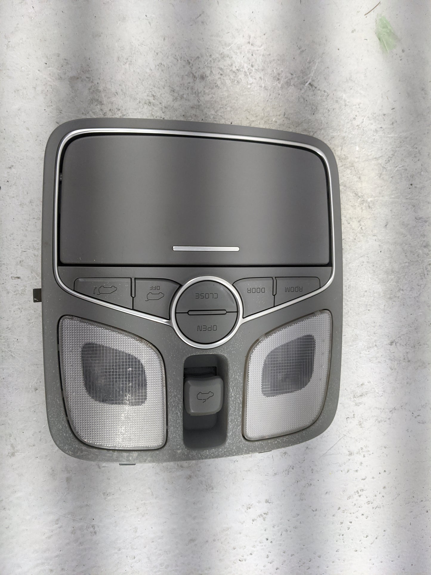 2014-2015 Kia Sorento Overhead Console W/rear Climate Control Gray - Oemusedautoparts1.com