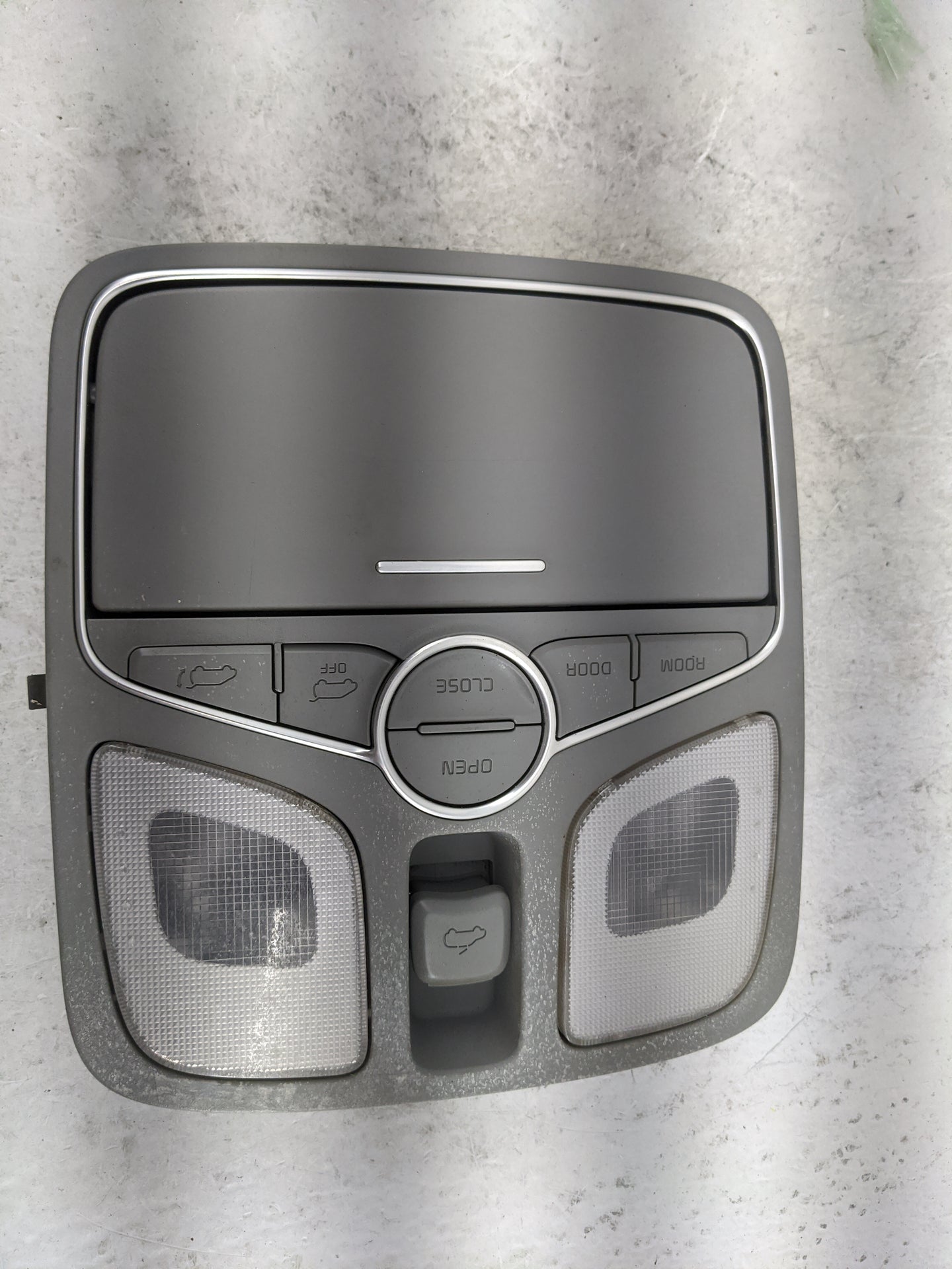 2014-2015 Kia Sorento Overhead Console W/rear Climate Control Gray - Oemusedautoparts1.com