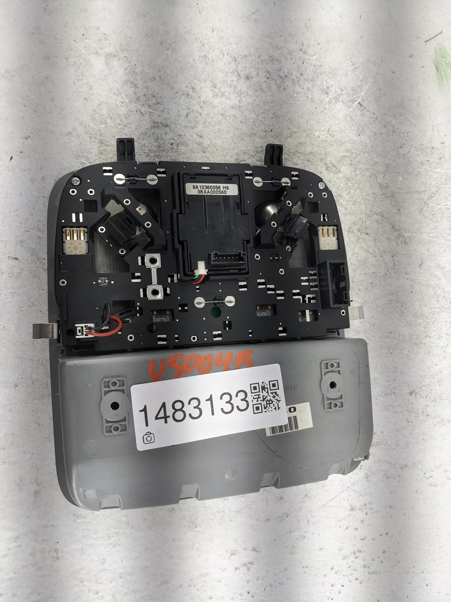 2014-2015 Kia Sorento Overhead Console W/rear Climate Control Gray - Oemusedautoparts1.com