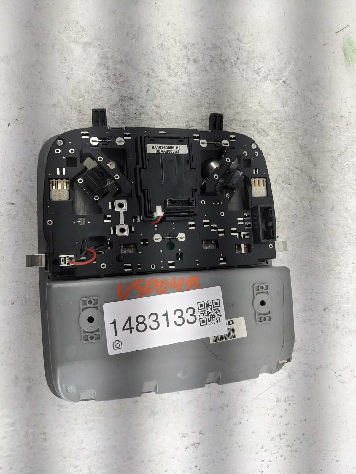 2014-2015 Kia Sorento Overhead Console W/rear Climate Control Gray - Oemusedautoparts1.com