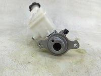 2014-2015 Kia Sorento Brake Master Cylinder 1490726 - Oemusedautoparts1.com