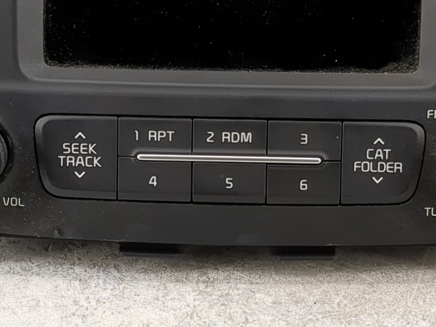2014-2015 Kia Sorento Radio AM FM Cd Player Receiver Replacement P/N:96170-1UAA1VA AM1A0IXAN.VA Fits Fits 2014 2015 OEM Used