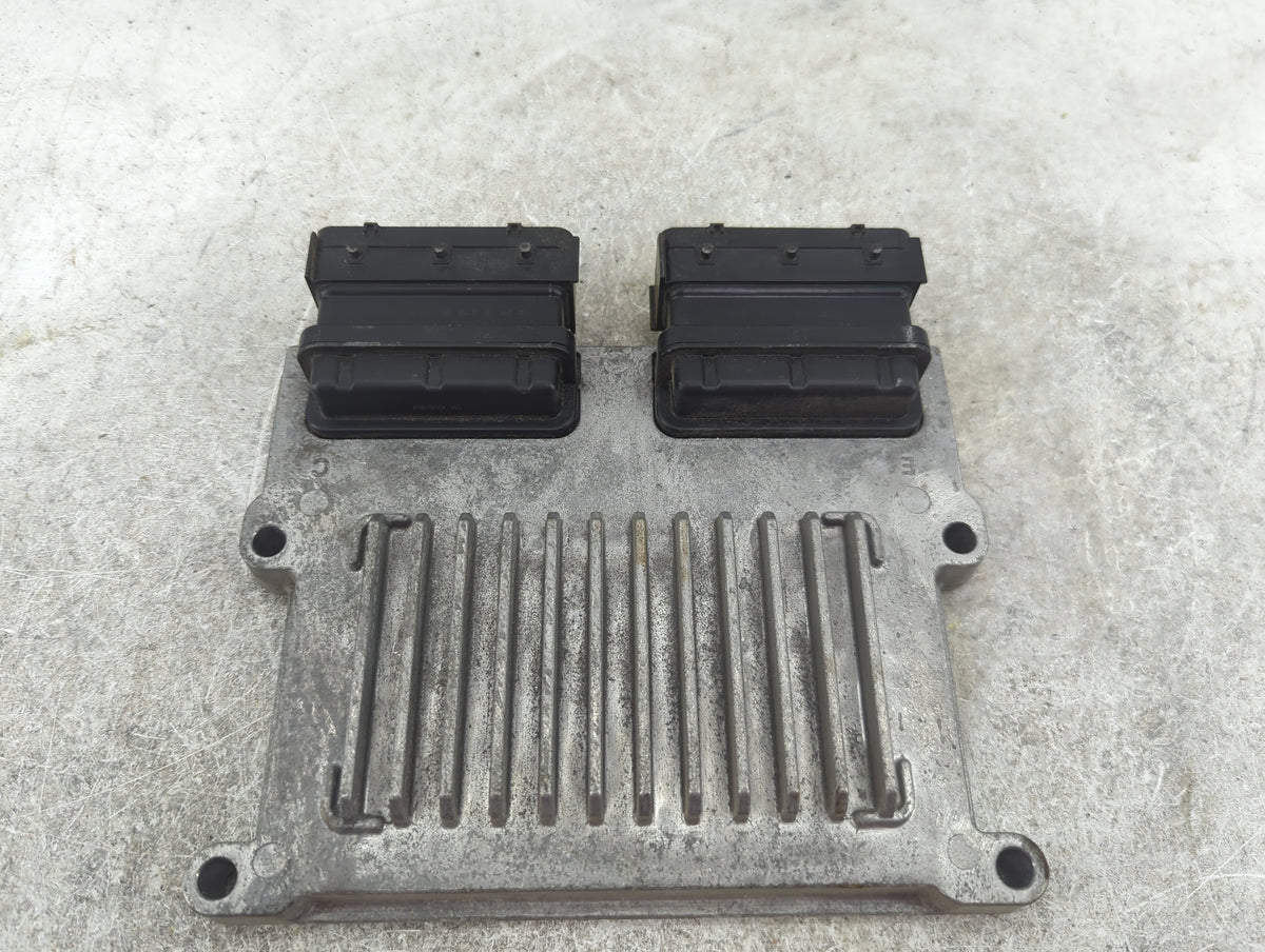 2014 Kia Sorento PCM Engine Control Computer ECU ECM PCU OEM P/N:39110-3CXN0 28407974 OEM Used Auto Parts - Oemusedautoparts