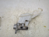 2014-2015 Kia Sorento Brake Master Cylinder 1512910 - Oemusedautoparts1.com