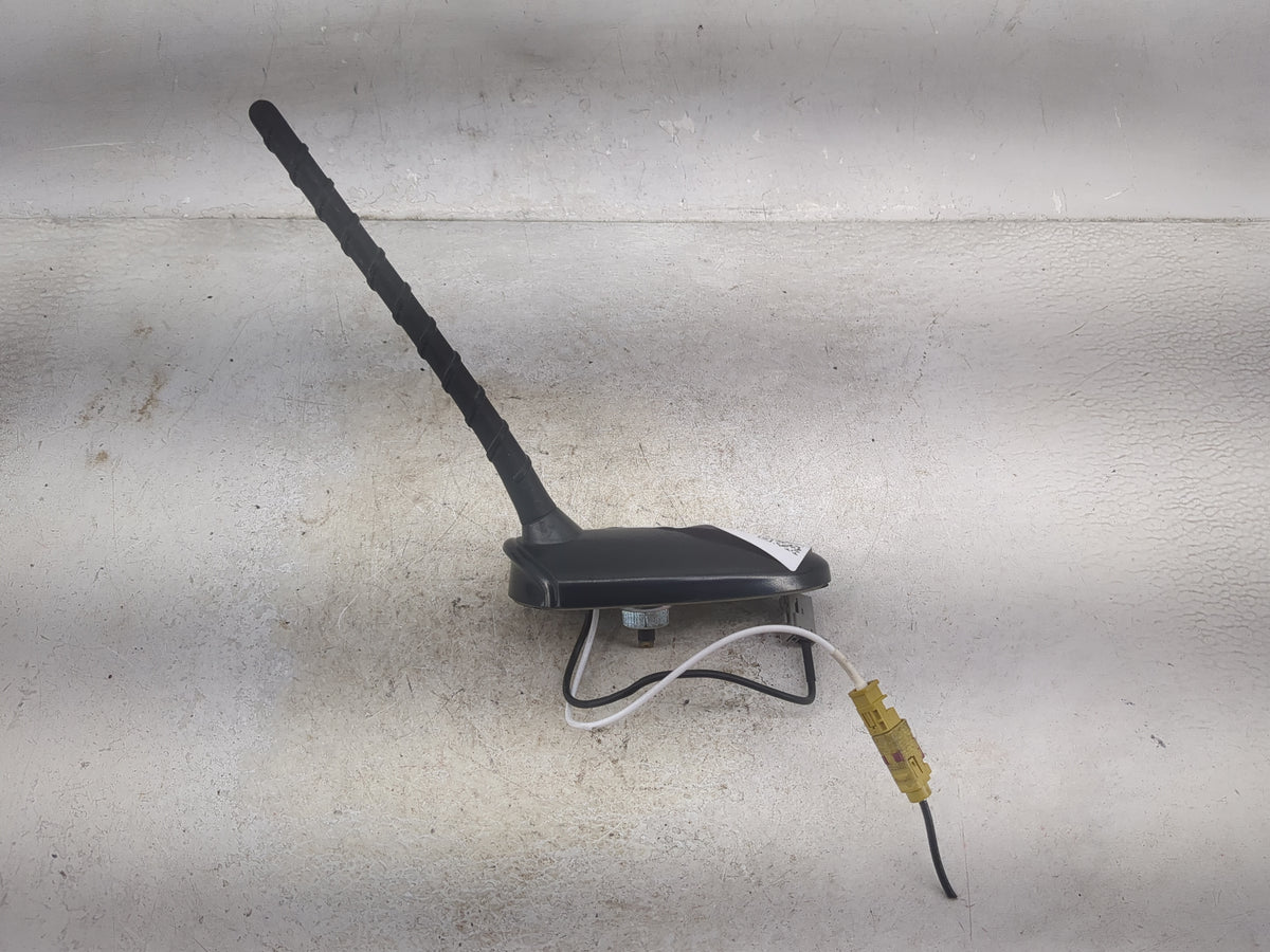 2014 Kia Sorento Antenna - Oem - Oemusedautoparts1.com