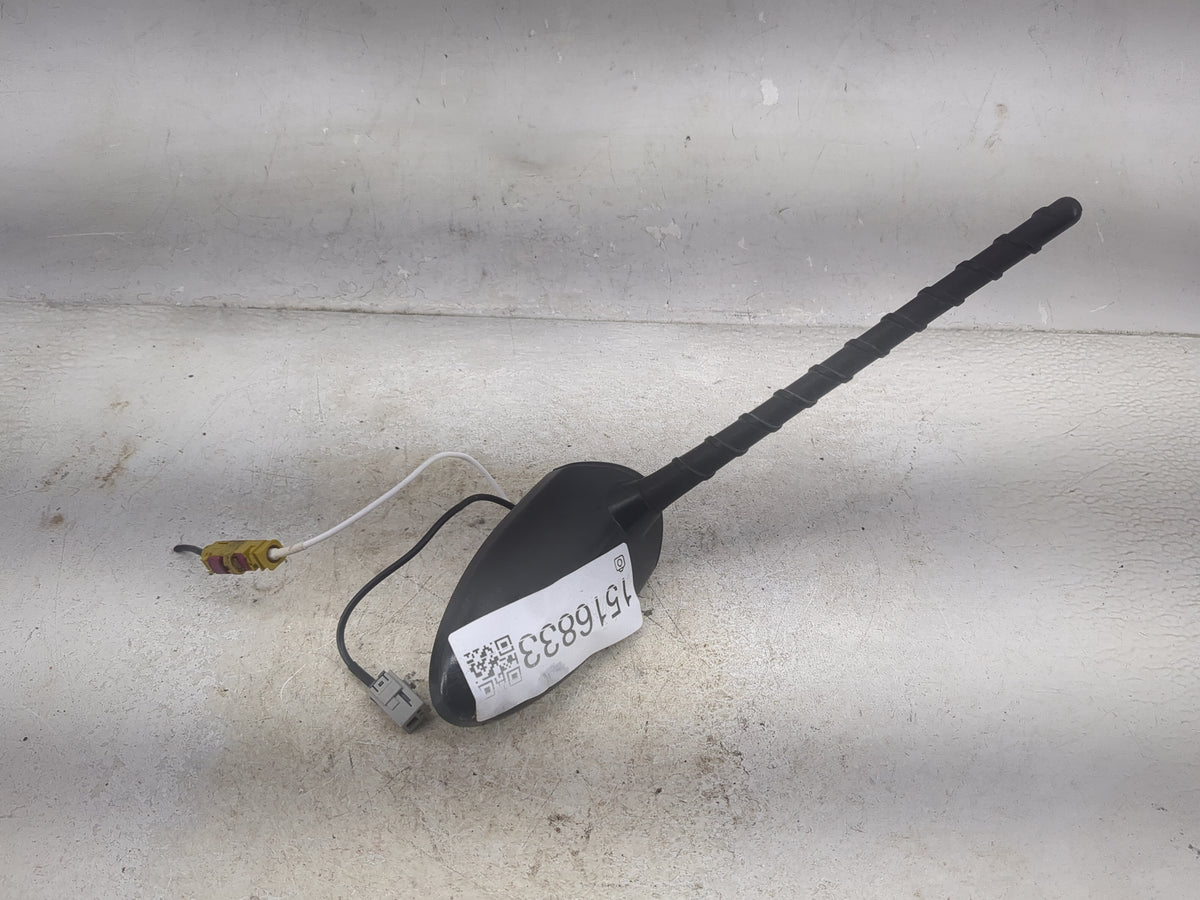 2014 Kia Sorento Antenna - Oem - Oemusedautoparts1.com