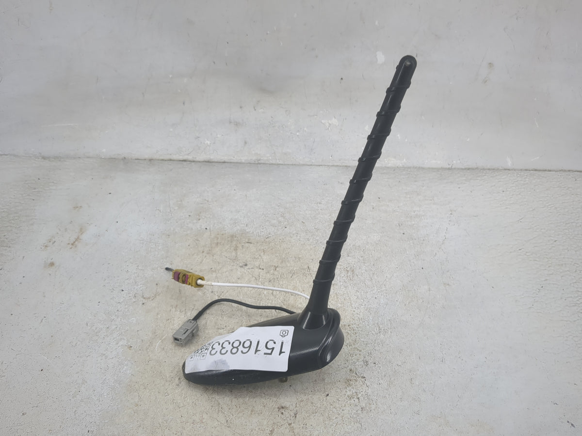 2014 Kia Sorento Antenna - Oem - Oemusedautoparts1.com