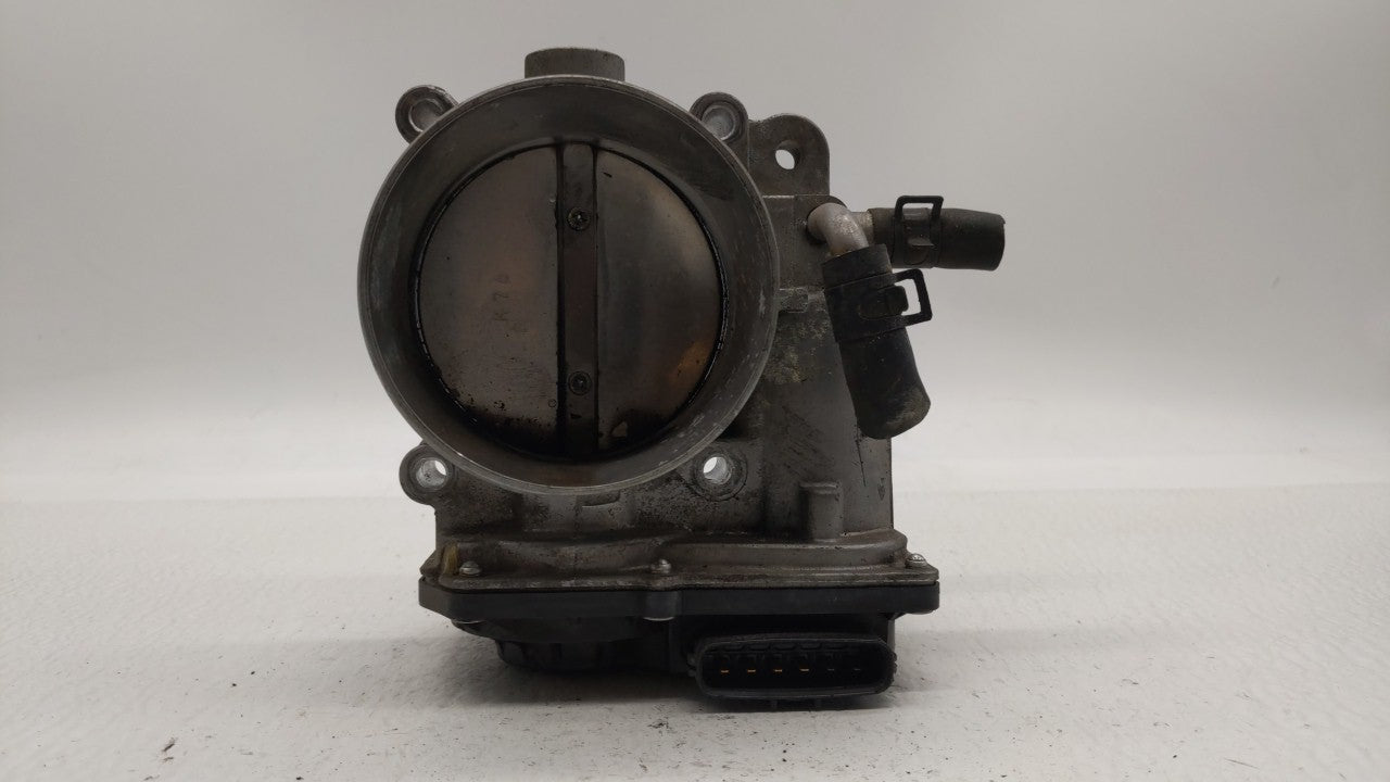 2014-2018 Kia Sorento Throttle Body P/N:35100-3CAA0 Fits Fits 2012 2013 2014 2015 2016 2017 2018 OEM Used Auto Parts - Oemus
