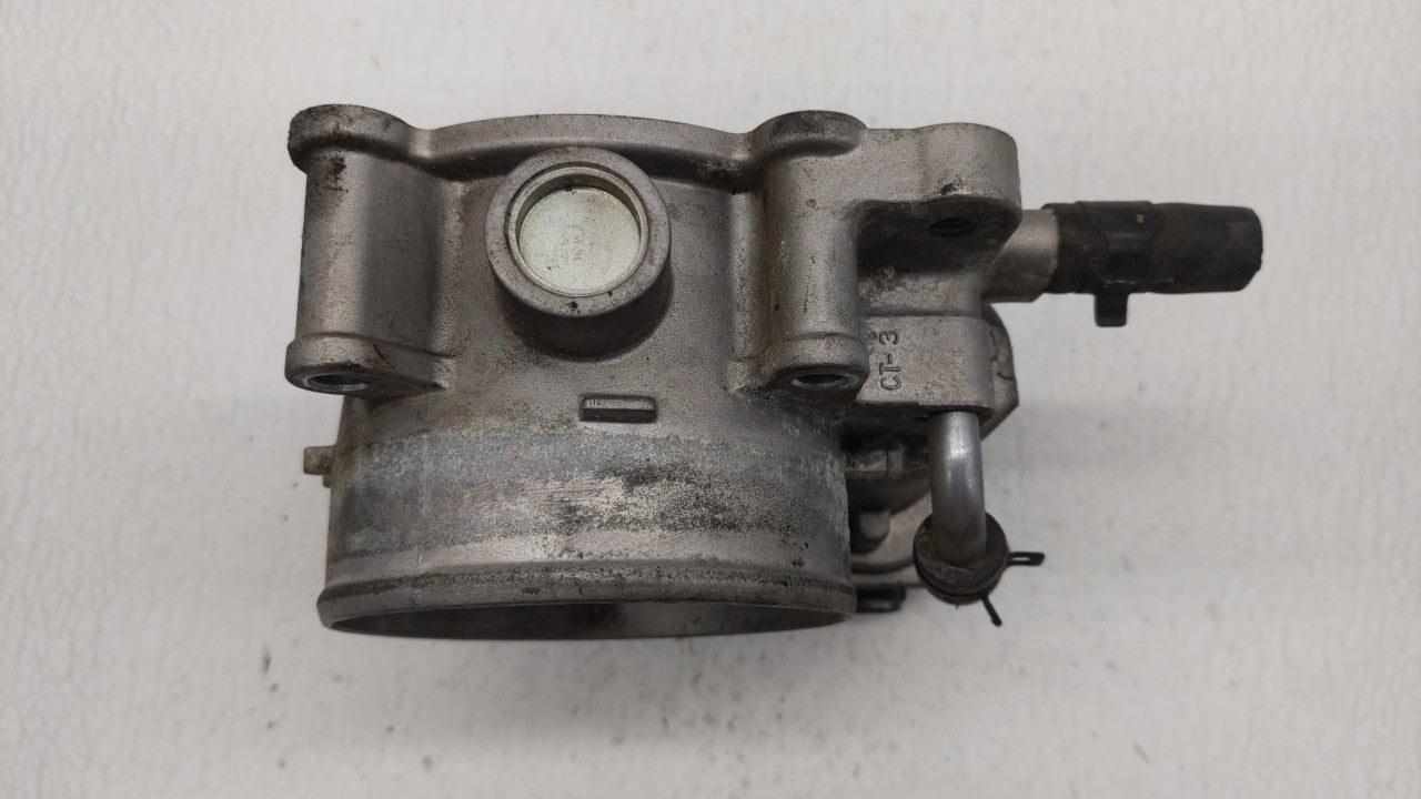 2014-2018 Kia Sorento Throttle Body P/N:35100-3CAA0 Fits Fits 2012 2013 2014 2015 2016 2017 2018 OEM Used Auto Parts - Oemus