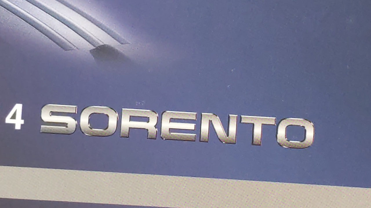 2014 Kia Sorento Owners Manual Book Guide OEM Used Auto Parts - Oemusedautoparts1.com