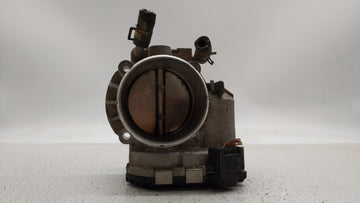 2012-2015 Kia Sorento Throttle Body P/N:35100-2G700 Fits Fits 2011 2012 2013 2014 2015 2016 OEM Used Auto Parts - Oemusedaut