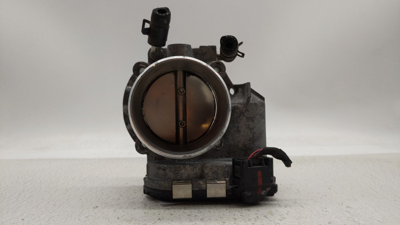 2012-2015 Kia Sorento Throttle Body P/N:35100-2G700 Fits Fits 2011 2012 2013 2014 2015 2016 OEM Used Auto Parts - Oemusedaut