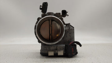 2012-2015 Kia Sorento Throttle Body P/N:35100-2G700 Fits Fits 2011 2012 2013 2014 2015 2016 OEM Used Auto Parts - Oemusedaut