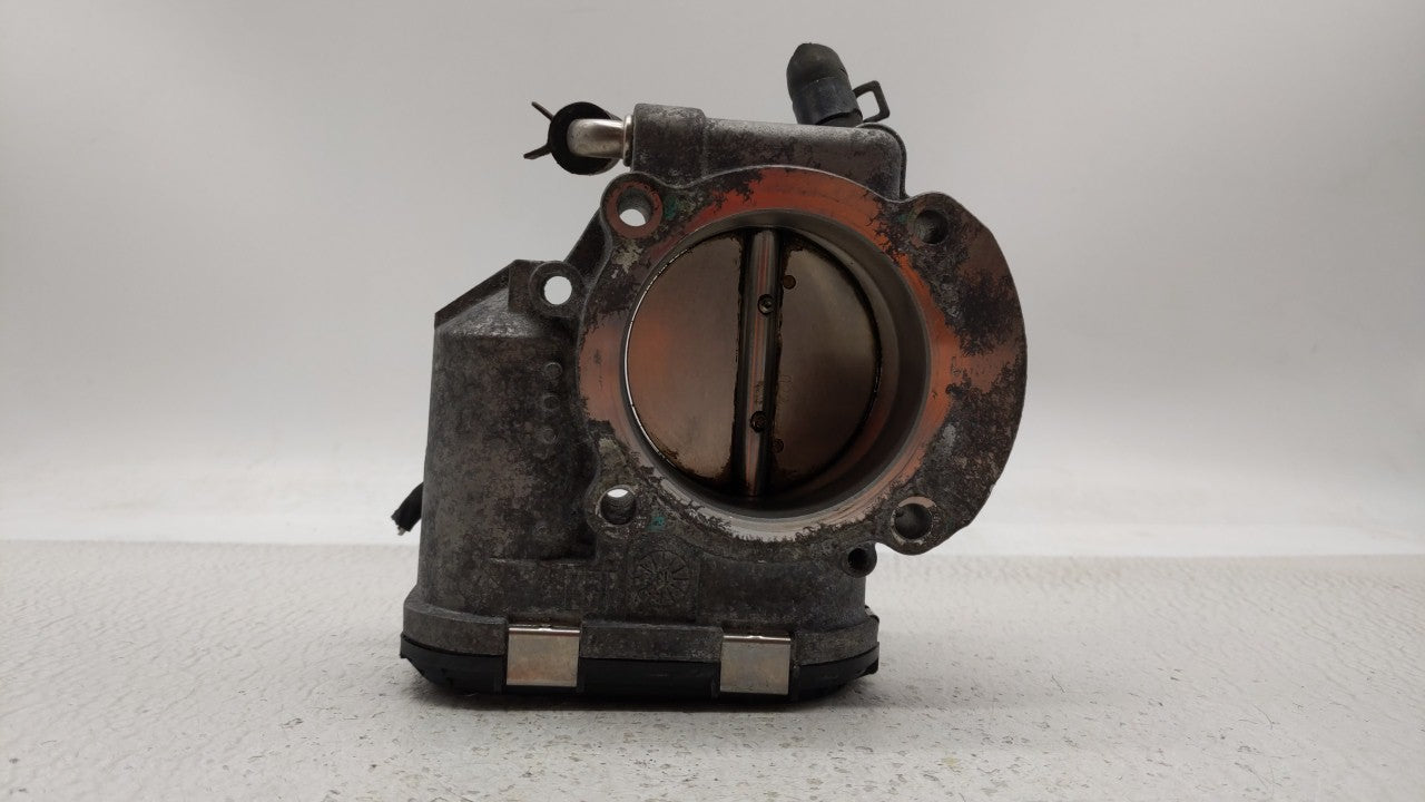 2012-2015 Kia Sorento Throttle Body P/N:35100-2G700 Fits Fits 2011 2012 2013 2014 2015 2016 OEM Used Auto Parts - Oemusedaut