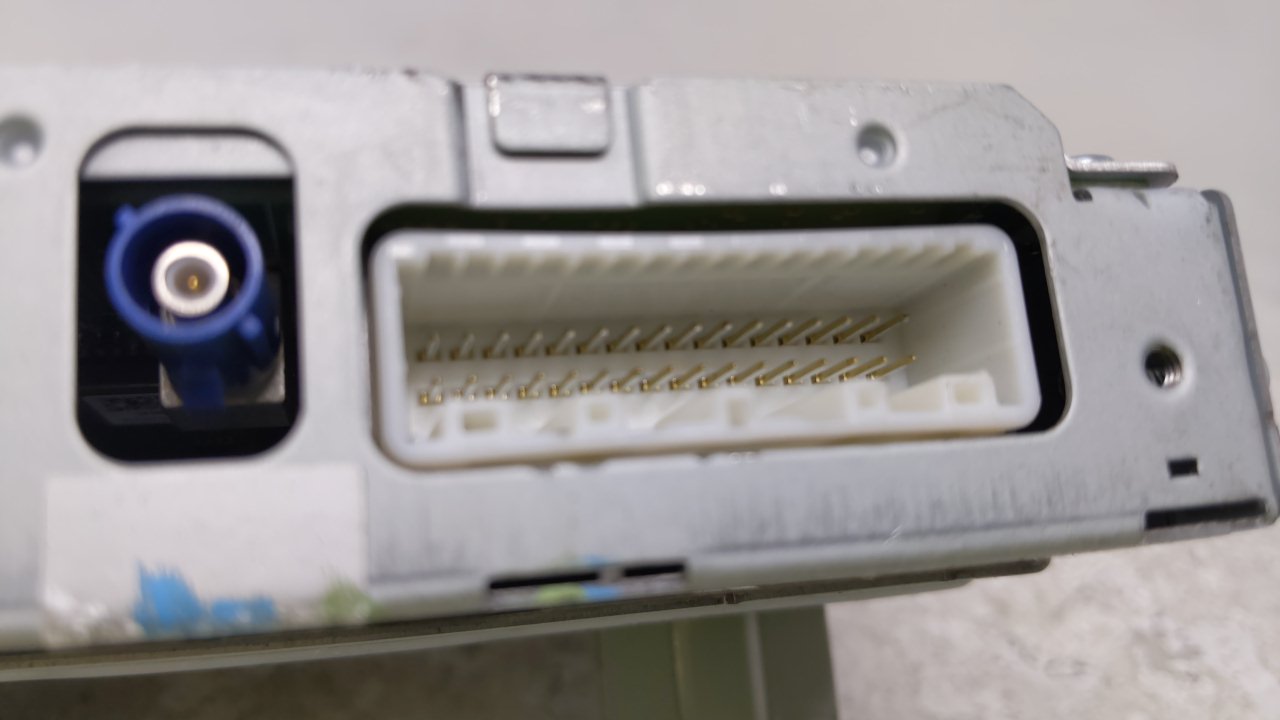 2014 Kia Sorento SATELLITE RADIO RECEIVER MODULE 965101U600 - Oemusedautoparts1.com
