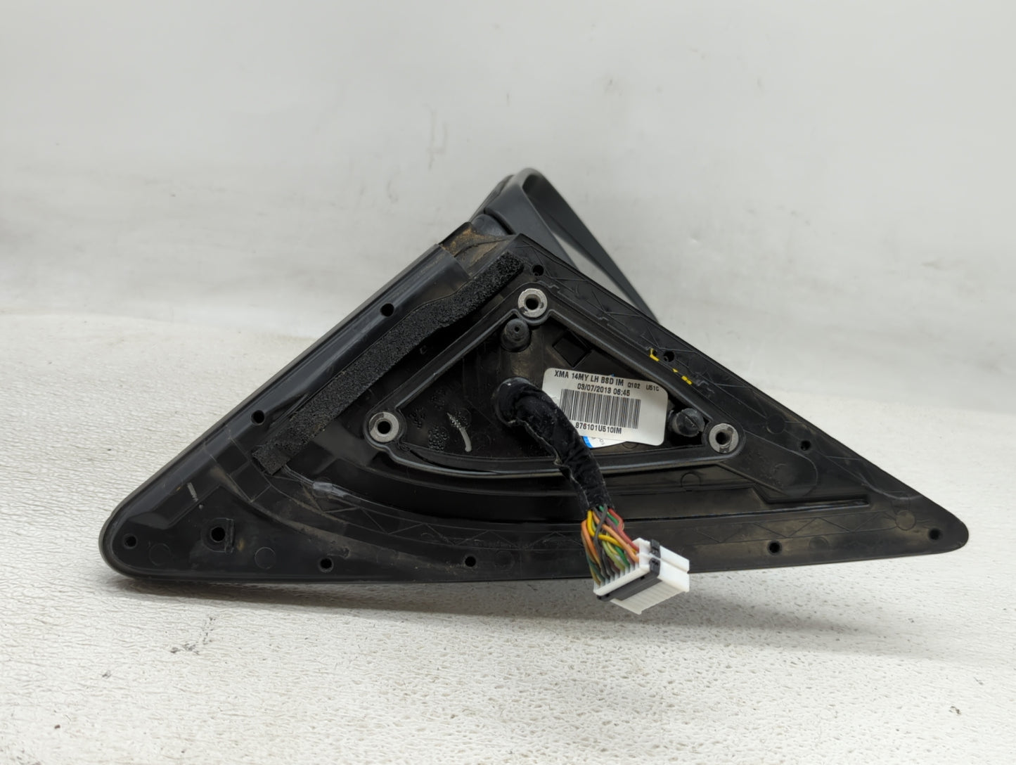 2014-2015 Kia Sorento Driver Side View Mirror - Left Door Mirror OEM Used - Oemusedautoparts1.com