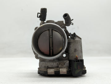 2012-2015 Kia Sorento Throttle Body P/N:35100-2G700 Fits Fits 2011 2012 2013 2014 2015 2016 OEM Used Auto Parts - Oemusedaut