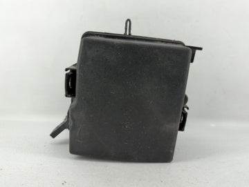2014-2015 Kia Sorento Fusebox Fuse Box Panel Relay Module P/N:91941-2P520QQK Fits Fits 2014 2015 OEM Used Auto Parts - Oemus