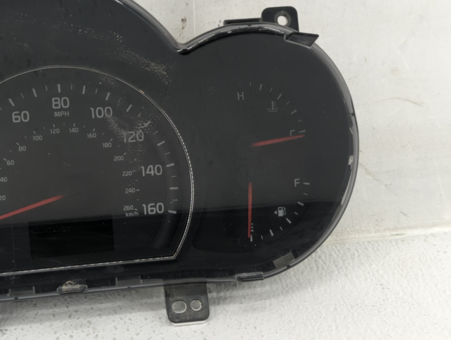 2014-2015 Kia Sorento Instrument Cluster Speedometer Gauges P/N:94004-1U010 Fits Fits 2014 2015 OEM Used Auto Parts - Oemuse
