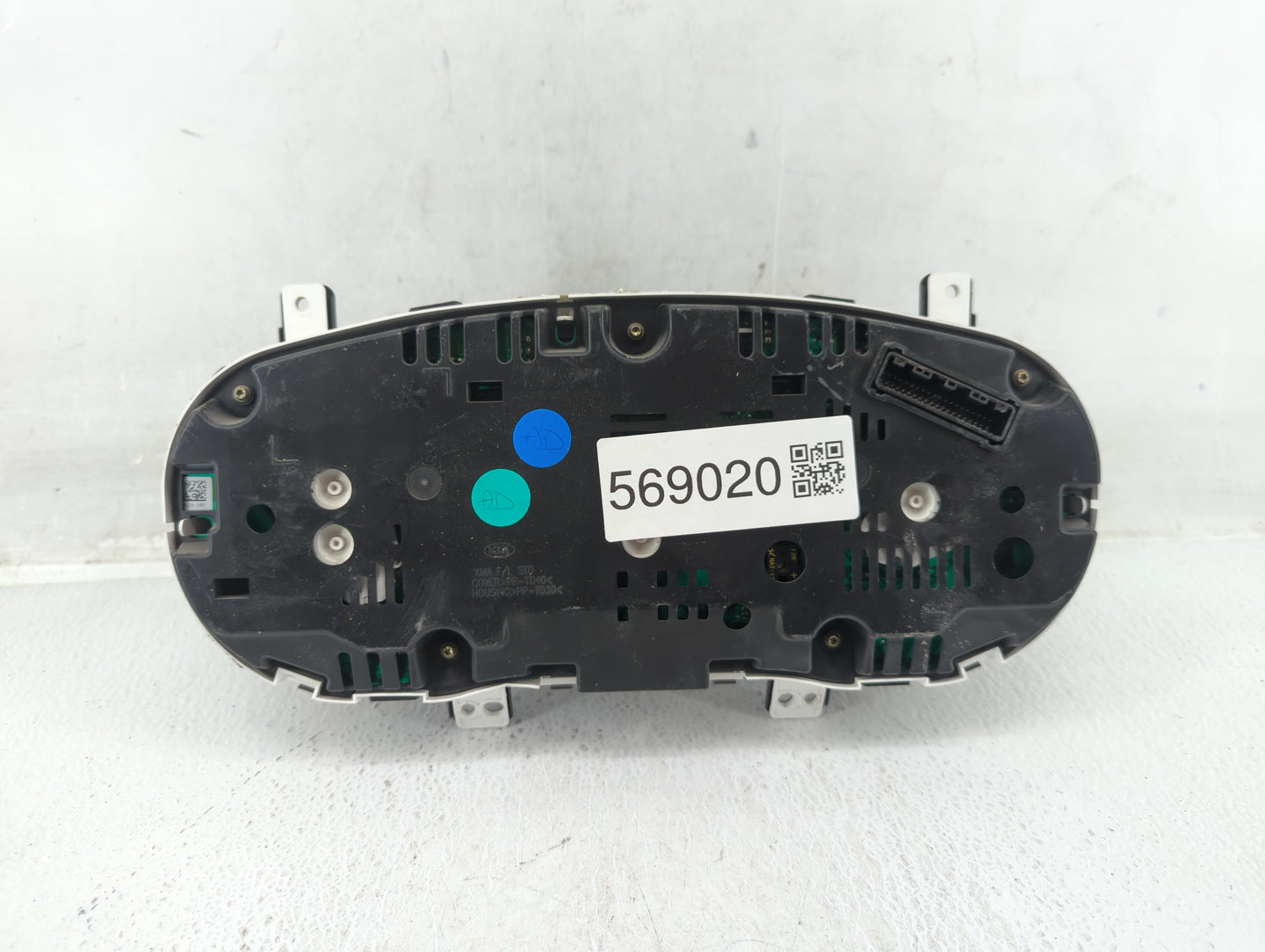2014-2015 Kia Sorento Instrument Cluster Speedometer Gauges P/N:94004-1U010 Fits Fits 2014 2015 OEM Used Auto Parts - Oemuse