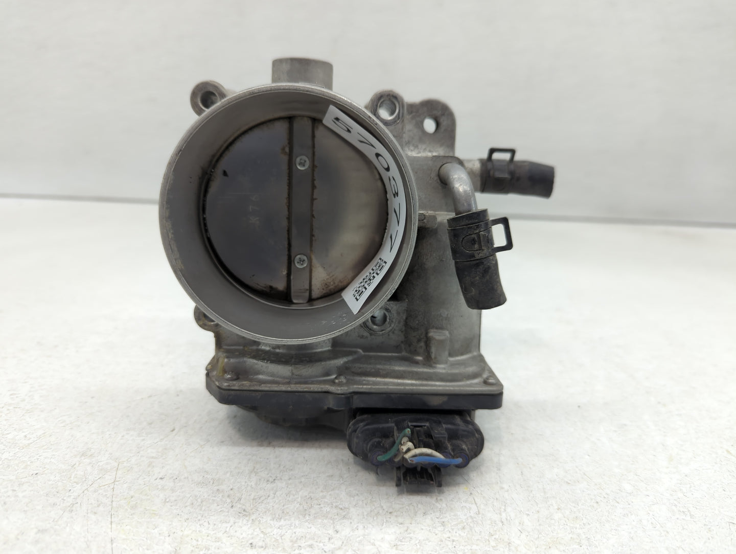 2014-2018 Kia Sorento Throttle Body P/N:35100-3CAA0 Fits Fits 2012 2013 2014 2015 2016 2017 2018 OEM Used Auto Parts - Oemus