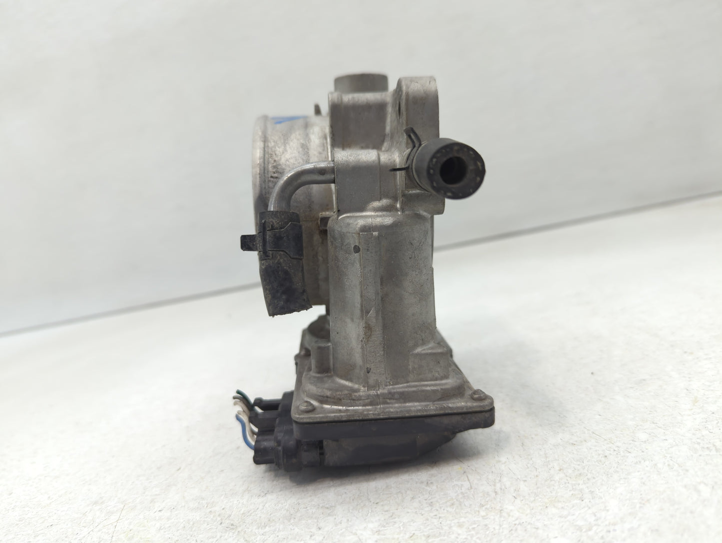 2014-2018 Kia Sorento Throttle Body P/N:35100-3CAA0 Fits Fits 2012 2013 2014 2015 2016 2017 2018 OEM Used Auto Parts - Oemus
