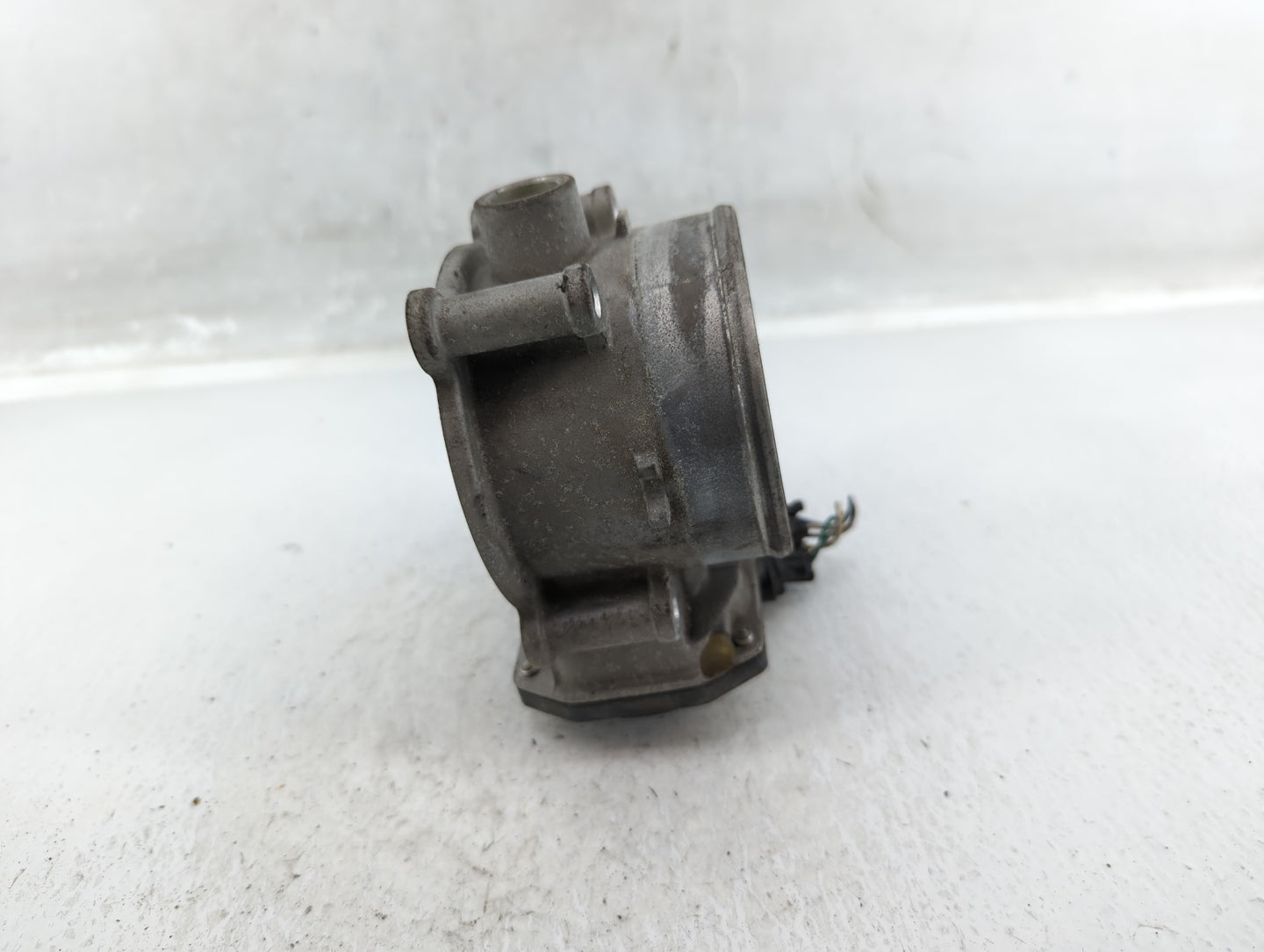 2014-2018 Kia Sorento Throttle Body P/N:35100-3CAA0 Fits Fits 2012 2013 2014 2015 2016 2017 2018 OEM Used Auto Parts - Oemus