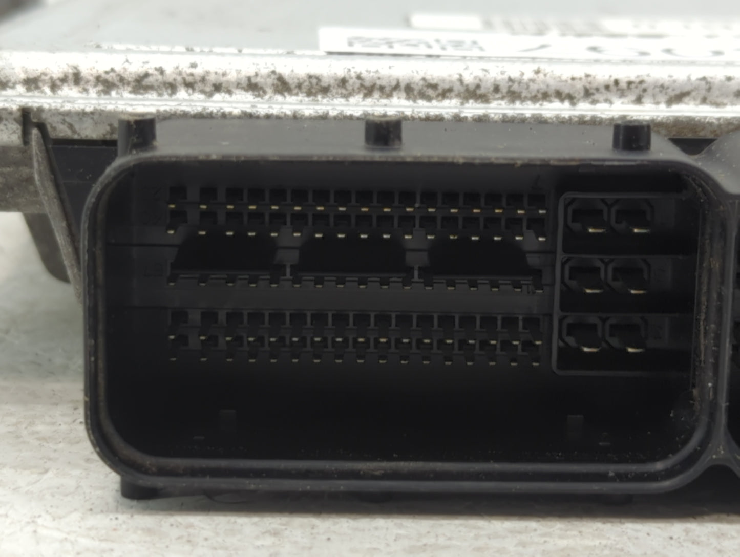 2014-2015 Kia Sorento PCM Engine Control Computer ECU ECM PCU OEM P/N:39103-2GBL0 Fits Fits 2014 2015 OEM Used Auto Parts - 