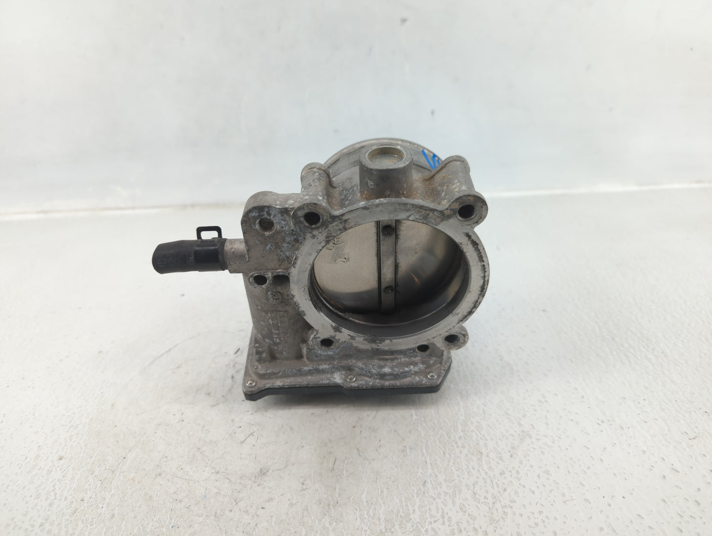 2014-2018 Kia Sorento Throttle Body P/N:35100-3CAA0 Fits Fits 2012 2013 2014 2015 2016 2017 2018 OEM Used Auto Parts - Oemus