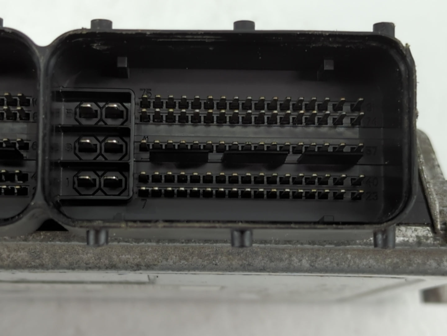 2014-2015 Kia Sorento PCM Engine Control Computer ECU ECM PCU OEM P/N:39113-2GBL0 39103-2GBL0 Fits Fits 2014 2015 OEM Used A