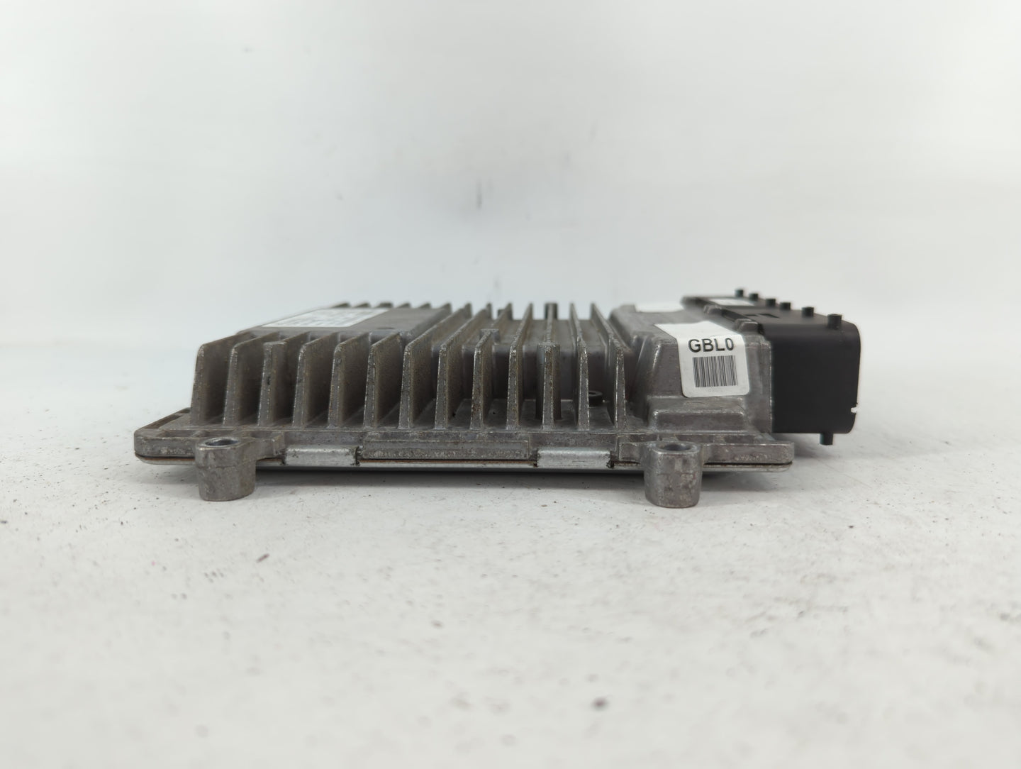 2014-2015 Kia Sorento PCM Engine Control Computer ECU ECM PCU OEM P/N:39113-2GBL0 39103-2GBL0 Fits Fits 2014 2015 OEM Used A