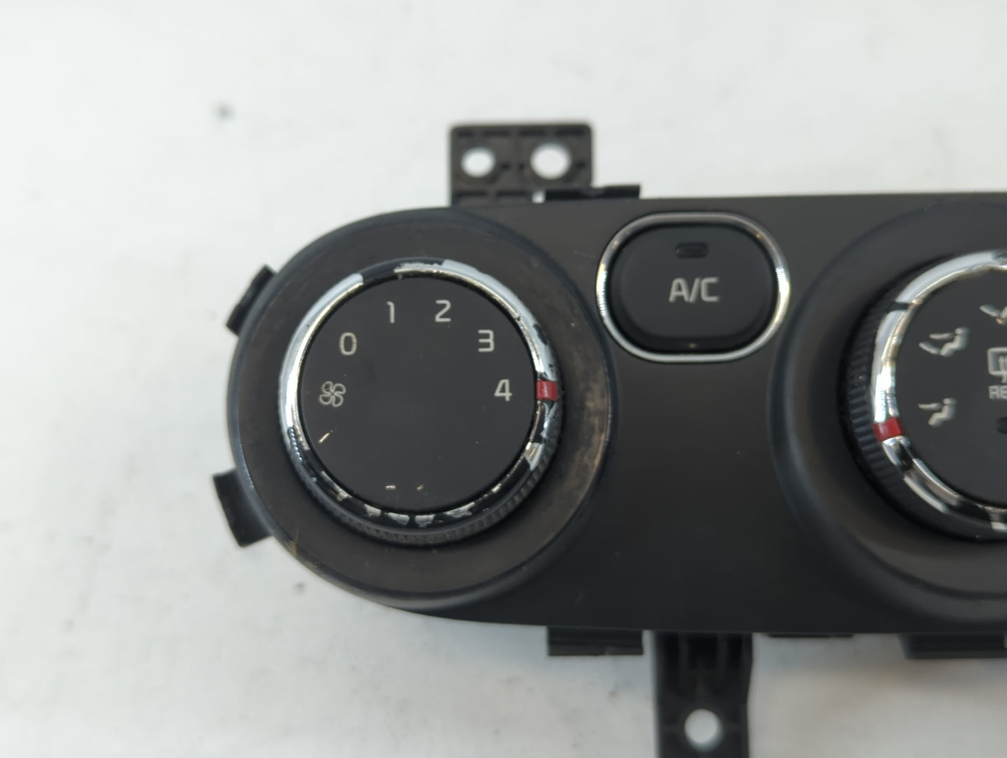 2014-2015 Kia Sorento Climate Control Module Temperature AC/Heater Replacement P/N:Q0290AAM Fits Fits 2014 2015 OEM Used Aut