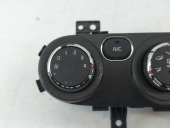 compare product 2014-2015 Kia Sorento Climate Control Module Temperature AC/Heater Replacement P/N:Q0290AAM Fits Fits 2014 2015 OEM Used Auto Parts