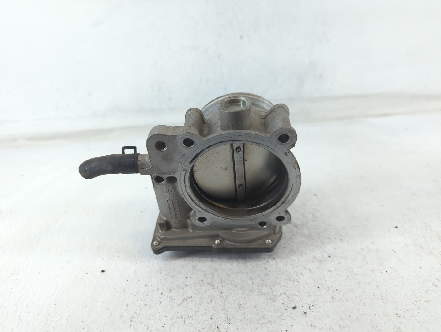 2014-2018 Kia Sorento Throttle Body P/N:35100-3CAA0 Fits Fits 2012 2013 2014 2015 2016 2017 2018 OEM Used Auto Parts - Oemus