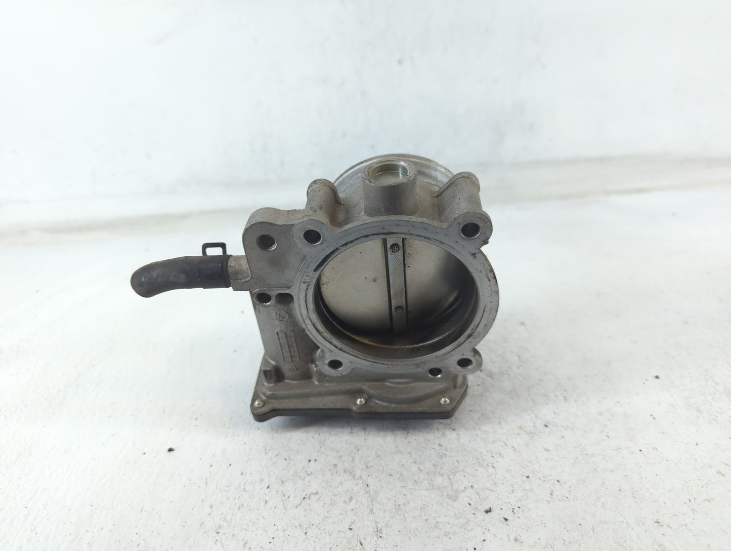 2014-2018 Kia Sorento Throttle Body P/N:35100-3CAA0 Fits Fits 2012 2013 2014 2015 2016 2017 2018 OEM Used Auto Parts - Oemus