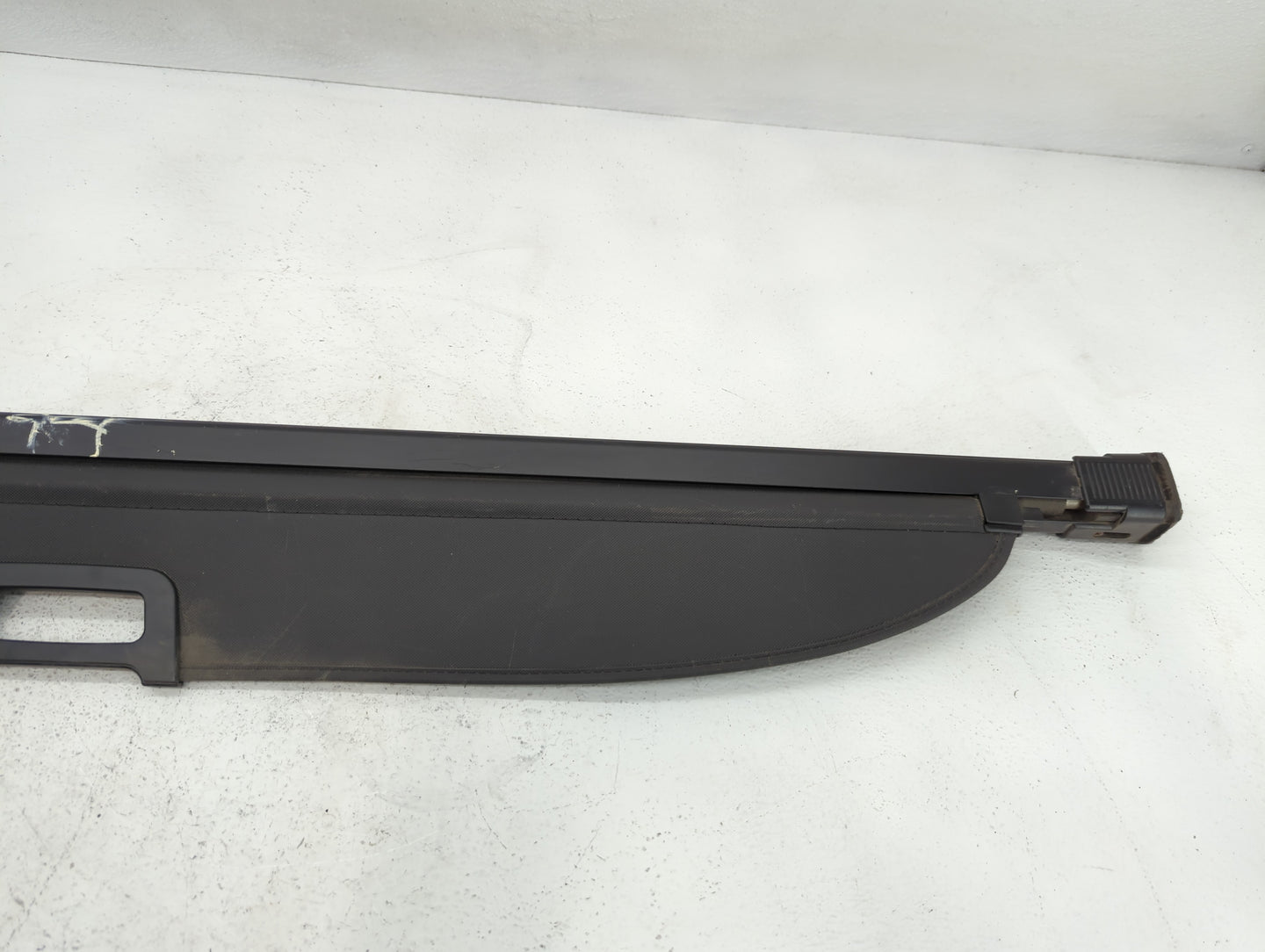 2014 Kia Sorento Rear Cargo Cover Storage Retractable Shade - Oemusedautoparts1.com