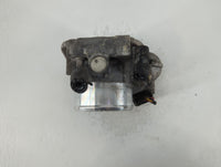 2012-2015 Kia Sorento Throttle Body P/N:35100-2G700 Fits Fits 2011 2012 2013 2014 2015 2016 OEM Used Auto Parts - Oemusedaut