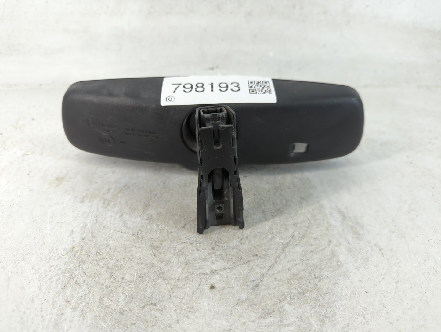 2011-2020 Kia Sorento Interior Rear View Mirror Replacement OEM P/N:E11026004 Fits OEM Used Auto Parts - Oemusedautoparts1.c