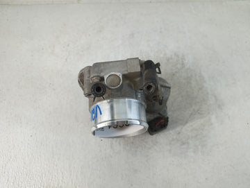 2012-2015 Kia Sorento Throttle Body P/N:35100-2G700 Fits Fits 2011 2012 2013 2014 2015 2016 OEM Used Auto Parts
