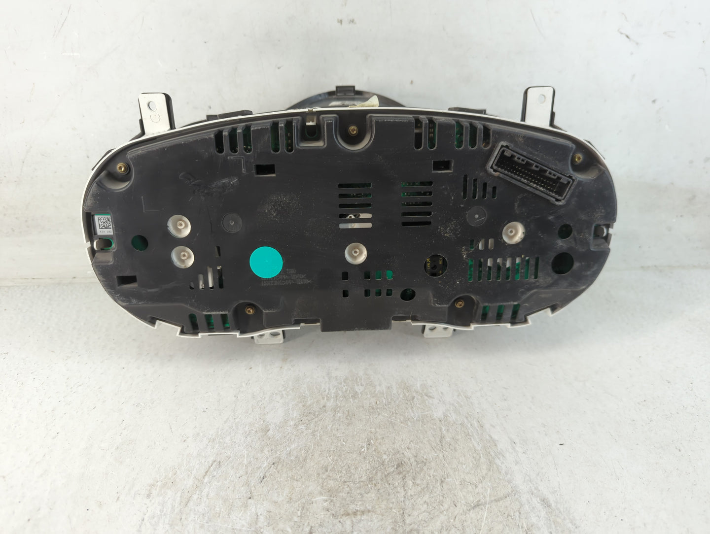 2014-2015 Kia Sorento Instrument Cluster Speedometer Gauges P/N:P2659010 94014-1U010 Fits Fits 2014 2015 OEM Used Auto Parts