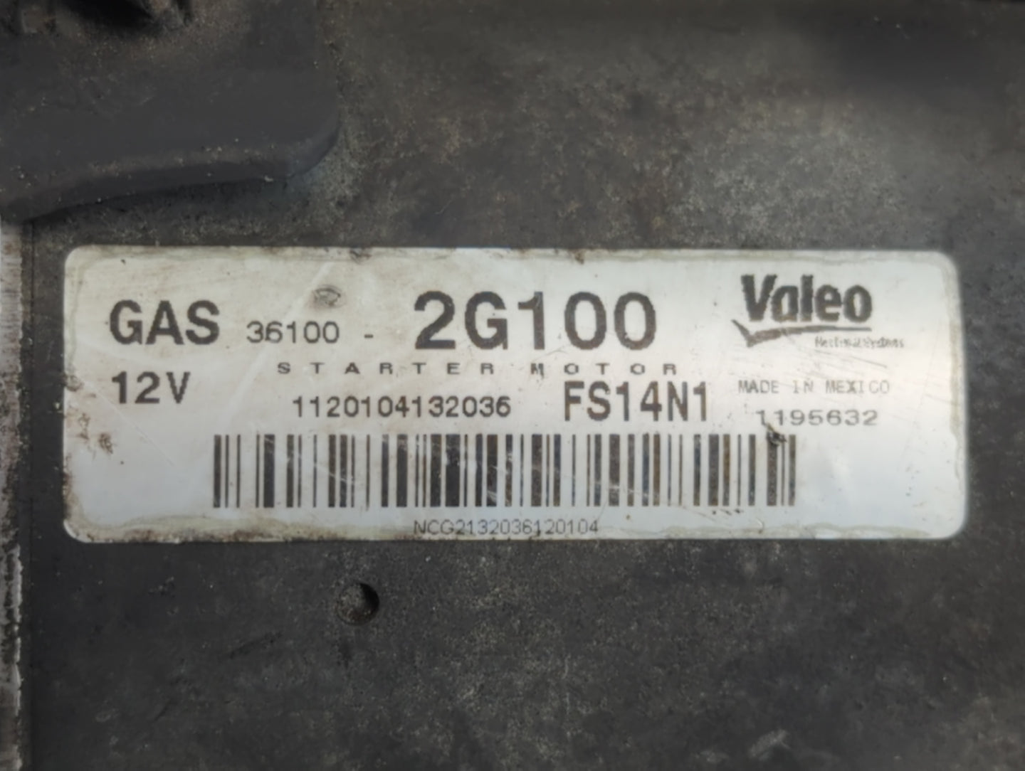 2014-2015 Kia Sorento Car Starter Motor Solenoid OEM P/N:36100-2G100 Fits Fits 2014 2015 2016 OEM Used Auto Parts - Oemuseda