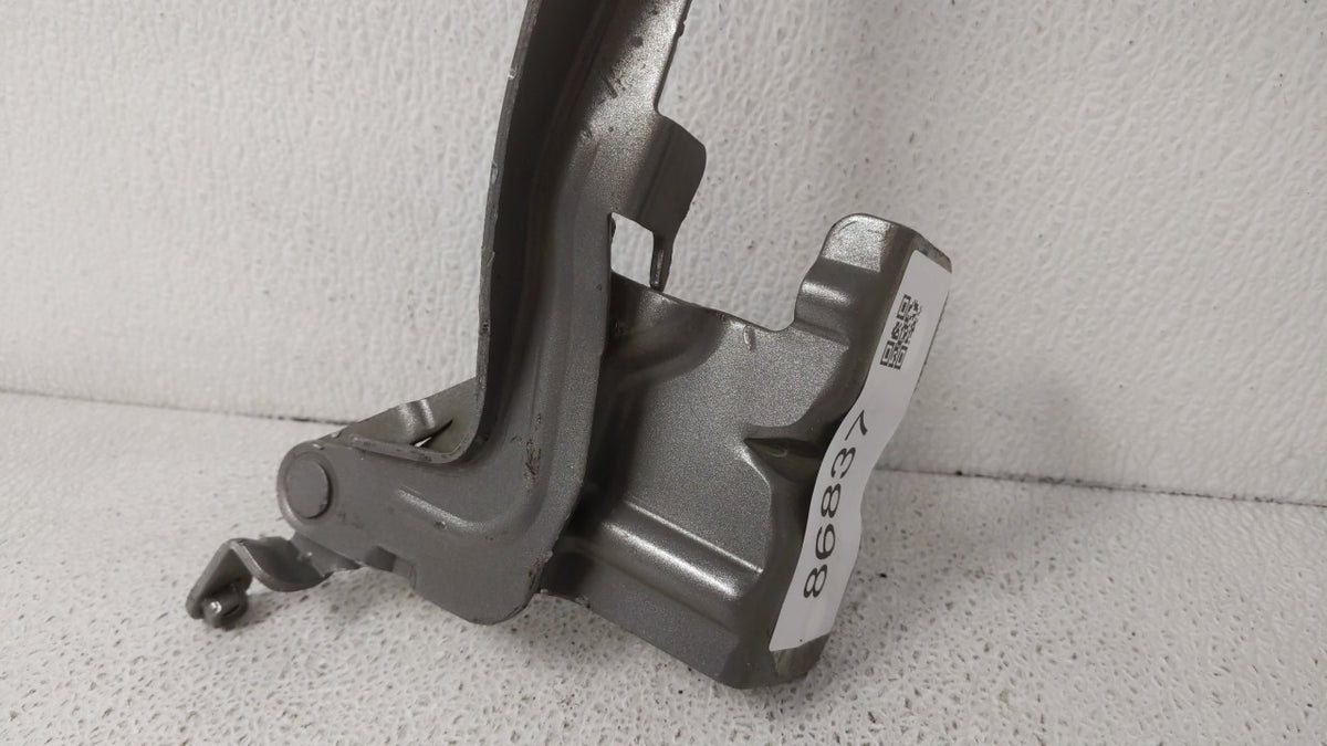 2014 Kia Sorento Driver Hood Hinge - Oemusedautoparts1.com