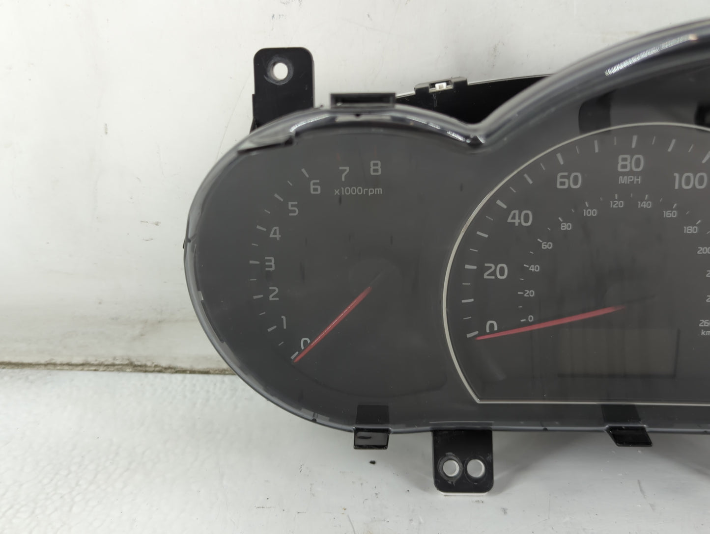 2014-2015 Kia Sorento Instrument Cluster Speedometer Gauges P/N:94004-1U010 Fits Fits 2014 2015 OEM Used Auto Parts - Oemuse