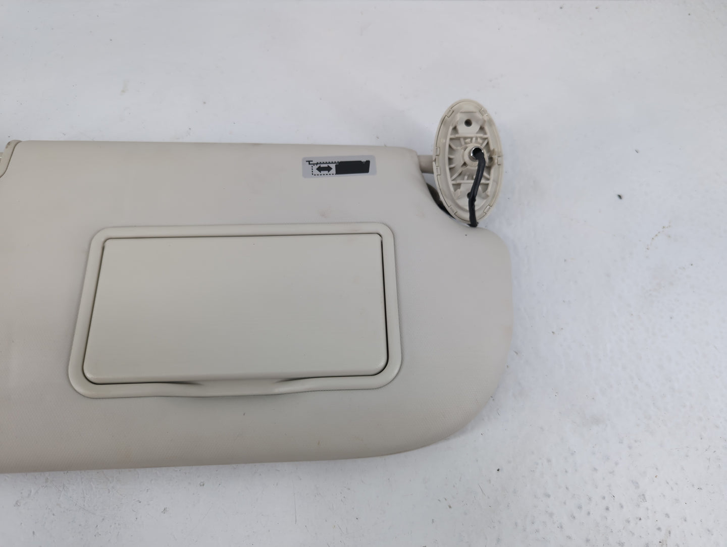 2014-2019 Kia Soul Sun Visor Shade Replacement Passenger Right Mirror Fits Fits 2014 2015 2016 2017 2018 2019 OEM Used Auto 