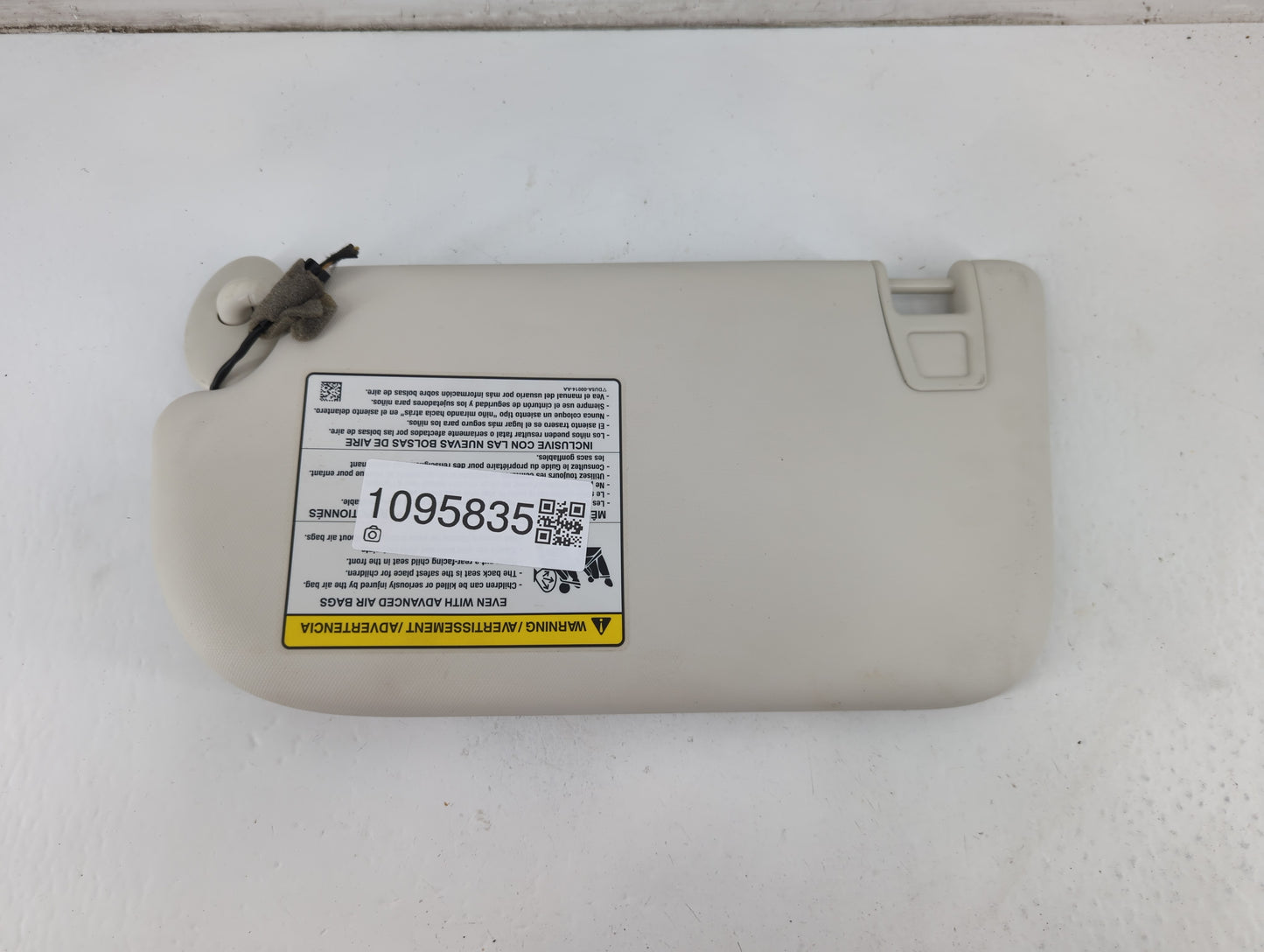 2014-2019 Kia Soul Sun Visor Shade Replacement Passenger Right Mirror Fits Fits 2014 2015 2016 2017 2018 2019 OEM Used Auto 