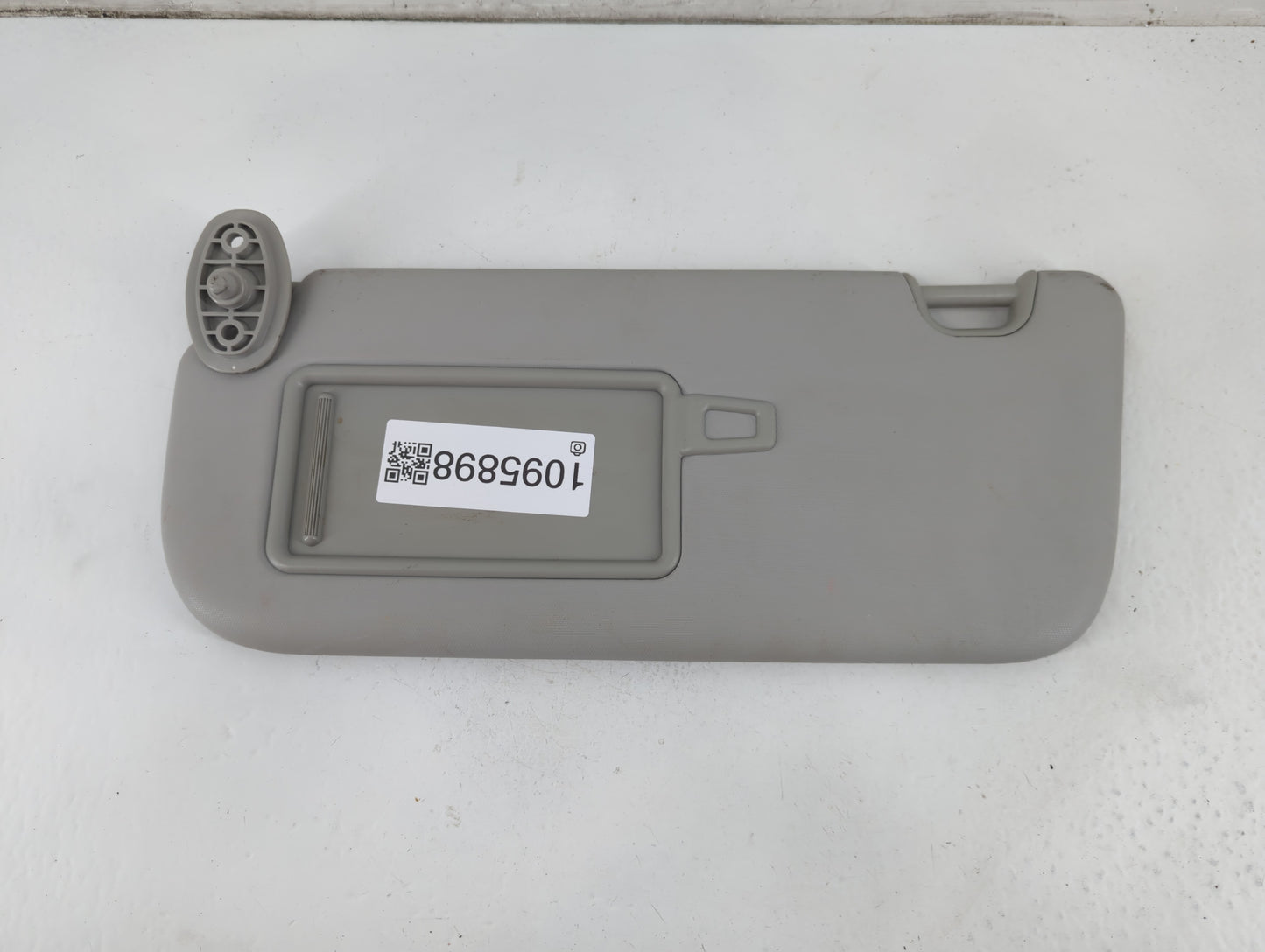 2014-2019 Kia Soul Sun Visor Shade Replacement Driver Left Mirror Fits Fits 2014 2015 2016 2017 2018 2019 OEM Used Auto Part
