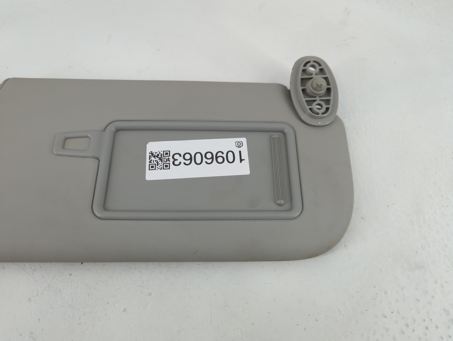 2014-2019 Kia Soul Sun Visor Shade Replacement Passenger Right Mirror Fits Fits 2014 2015 2016 2017 2018 2019 OEM Used Auto 