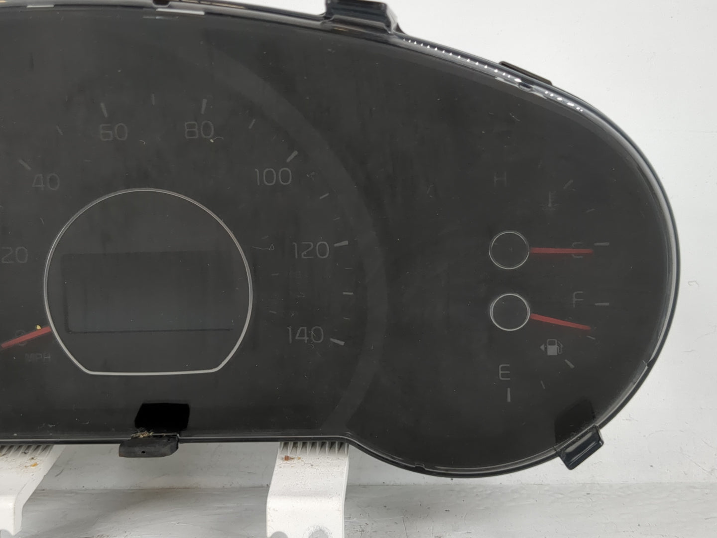 2014-2015 Kia Soul Instrument Cluster Speedometer Gauges P/N:94006-B2510 Fits Fits 2014 2015 OEM Used Auto Parts - Oemusedau