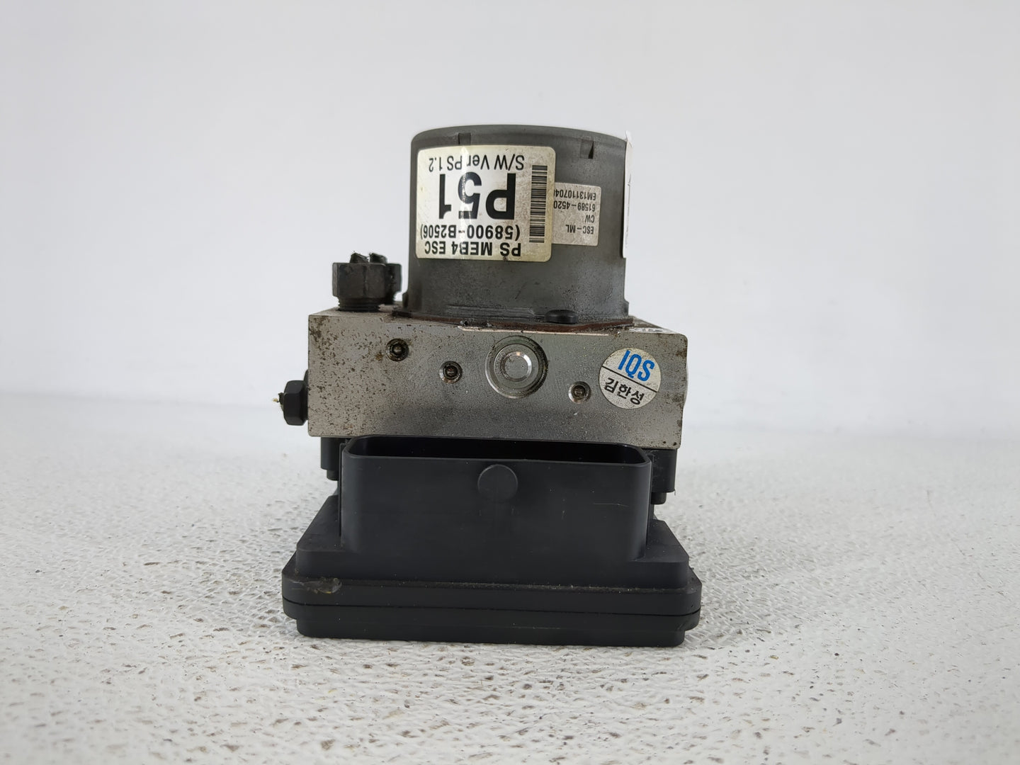2014 Kia Soul ABS Pump Control Module Replacement P/N:B2589-20520 Fits OEM Used Auto Parts - Oemusedautoparts1.com