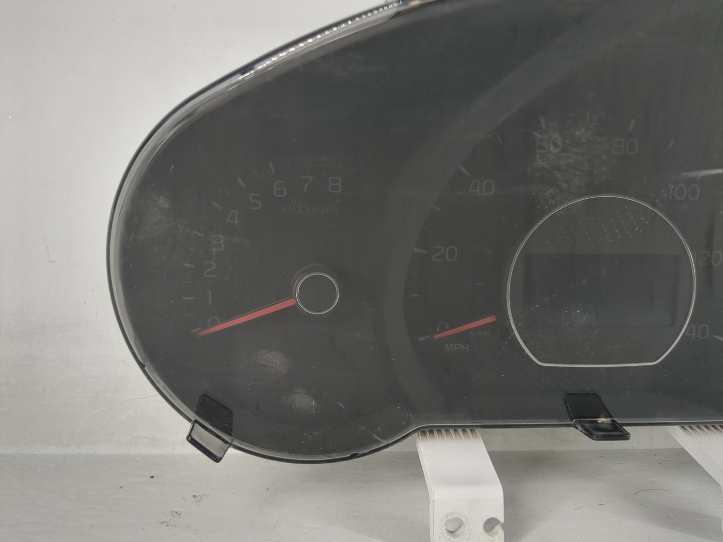 2014-2015 Kia Soul Instrument Cluster Speedometer Gauges P/N:94006-B2510 Fits Fits 2014 2015 OEM Used Auto Parts - Oemusedau